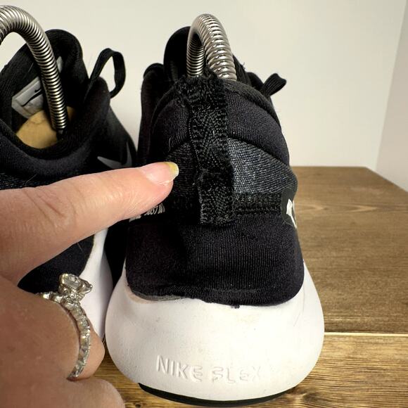 Nike Flex Experience 8 Running Sneaker Womens SZ 10 Lifestyle Gym AJ5908-013 - Picture 11 of 12